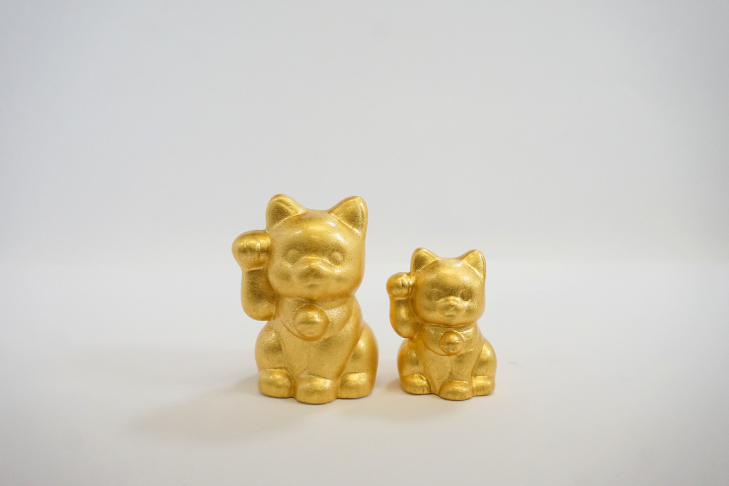 Good luck beckoning cat (S)