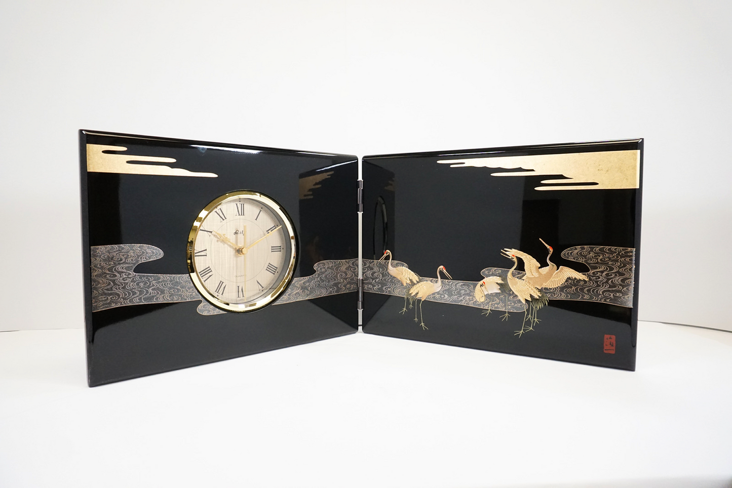 Ayazuru folding screen clock